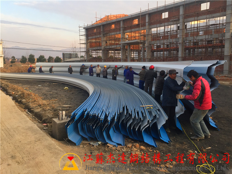 江西高安24米跨糧庫(kù)無(wú)梁拱